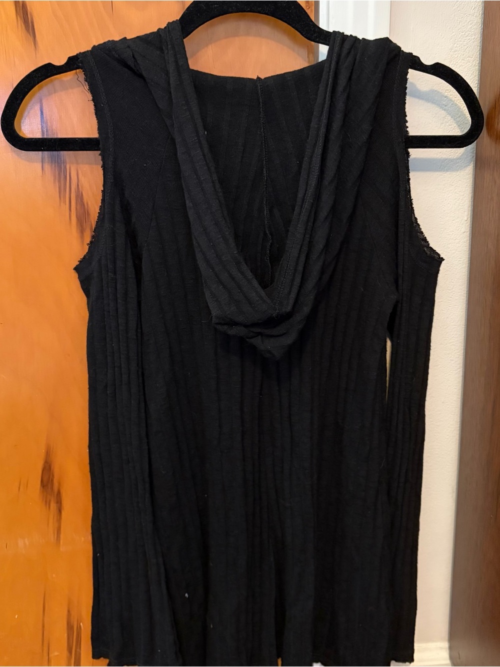 Elan Black Wide Ribbed Cold Shoulder Top with hoodie - Picture 3 of 3